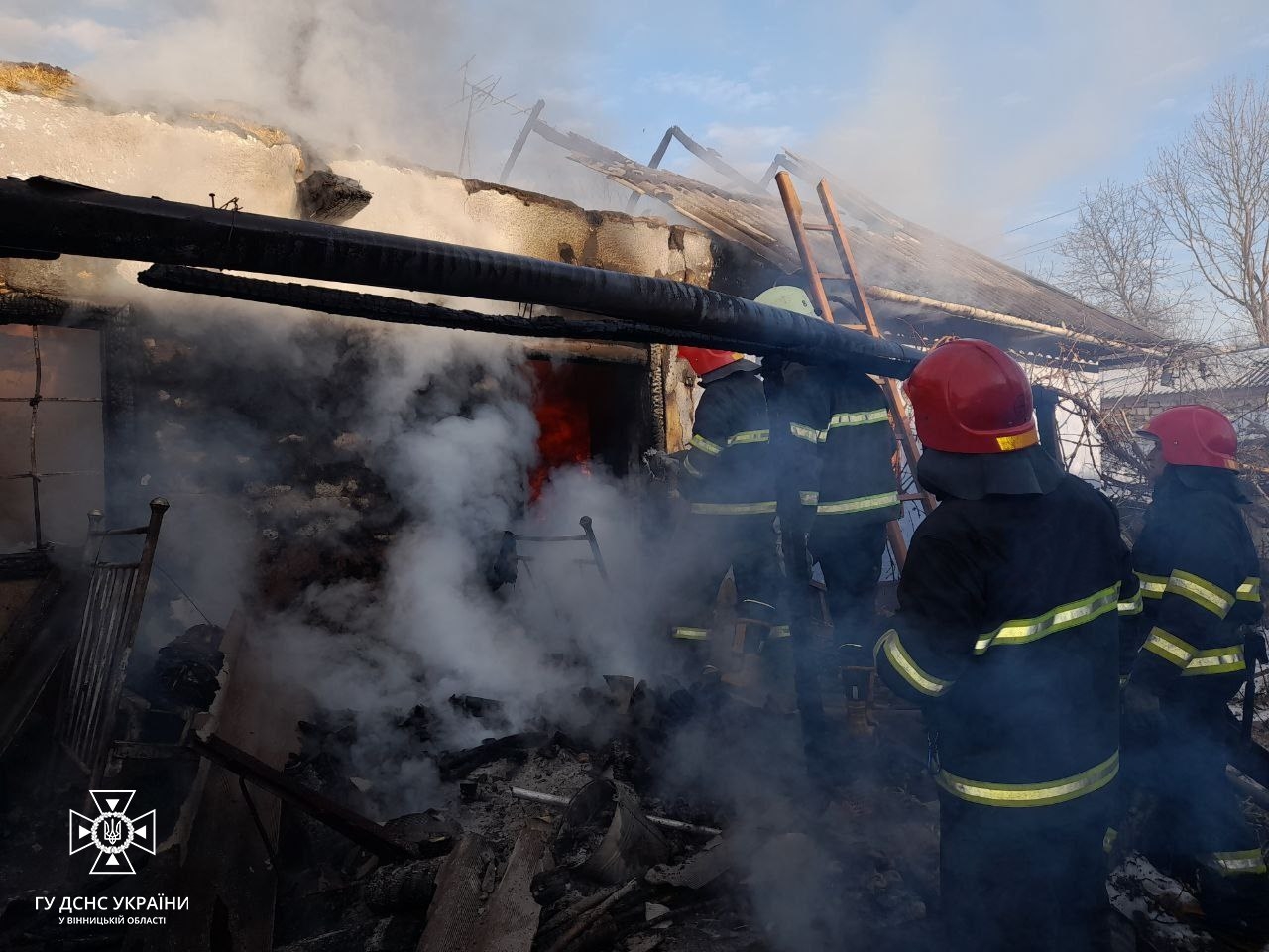 Через несправний комин у Жмеринському районі загорівся будинок