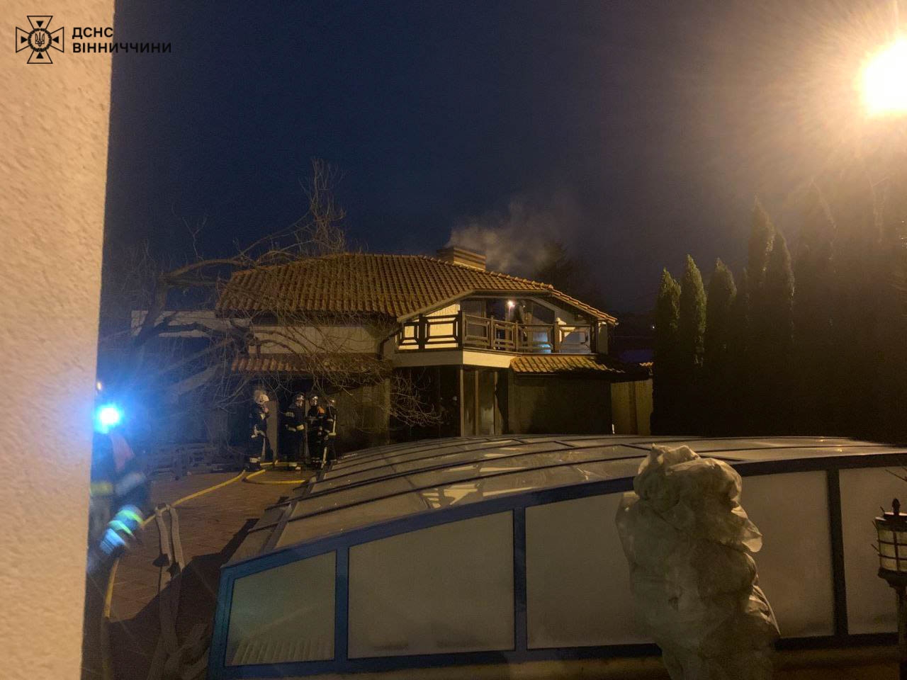 У Вінниці загорілась лазня на території приватного будинку