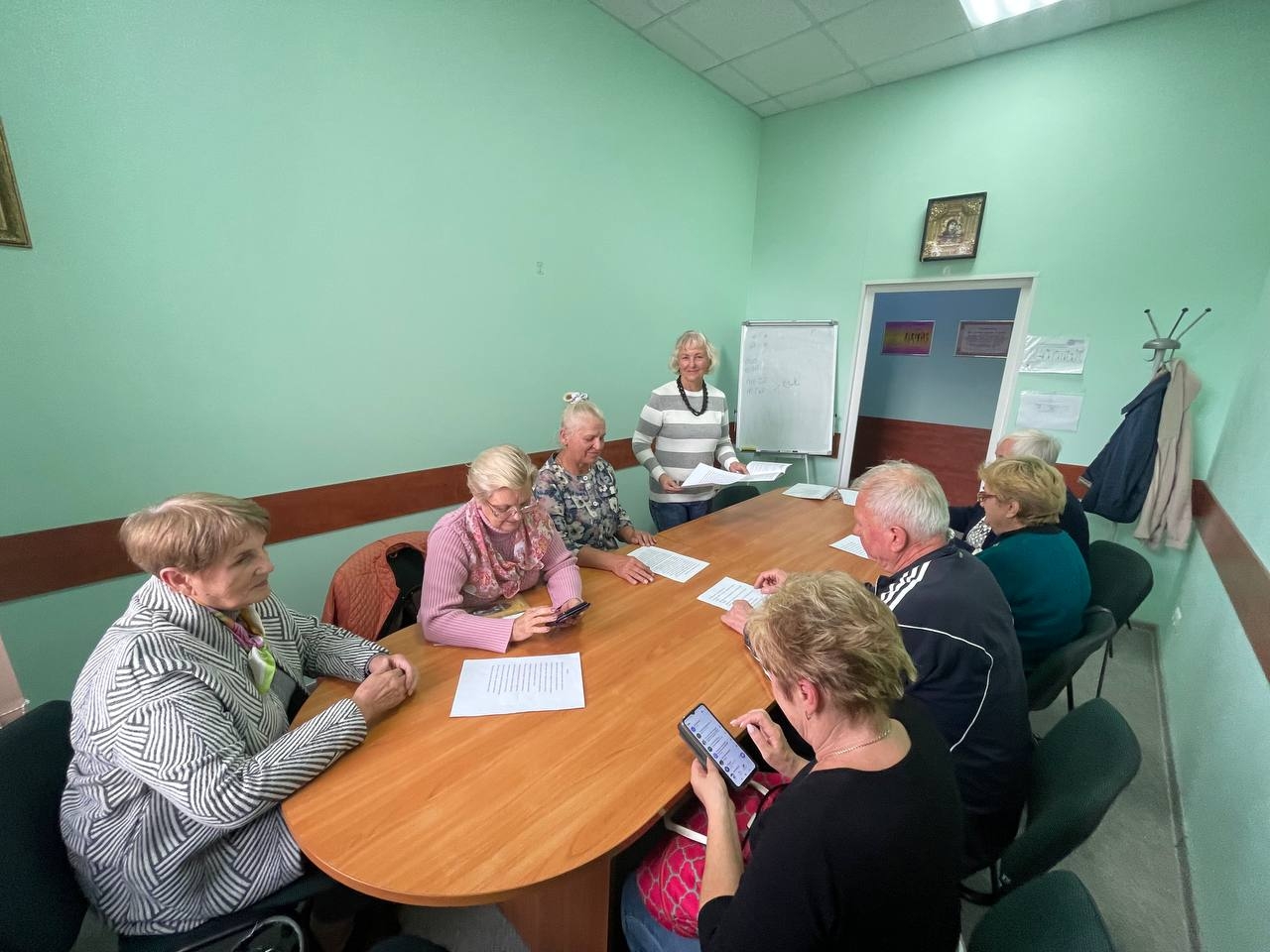 У Вінницькому Терцентрі пенсіонери вдосконалюють українську мову