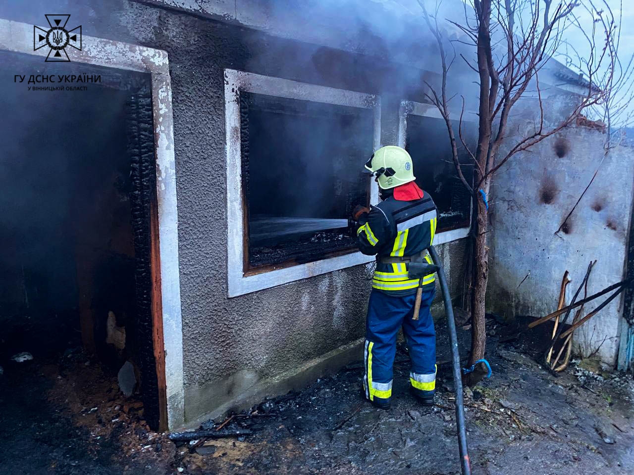 У Ямпільській громаді в пожежі загинула сім'я: 4-річний хлопчик, мама і бабуся