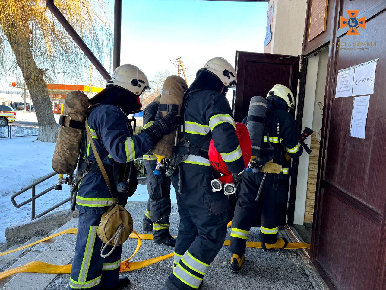 В Ладижині провели тренування для пожежників - відточували професійні навички