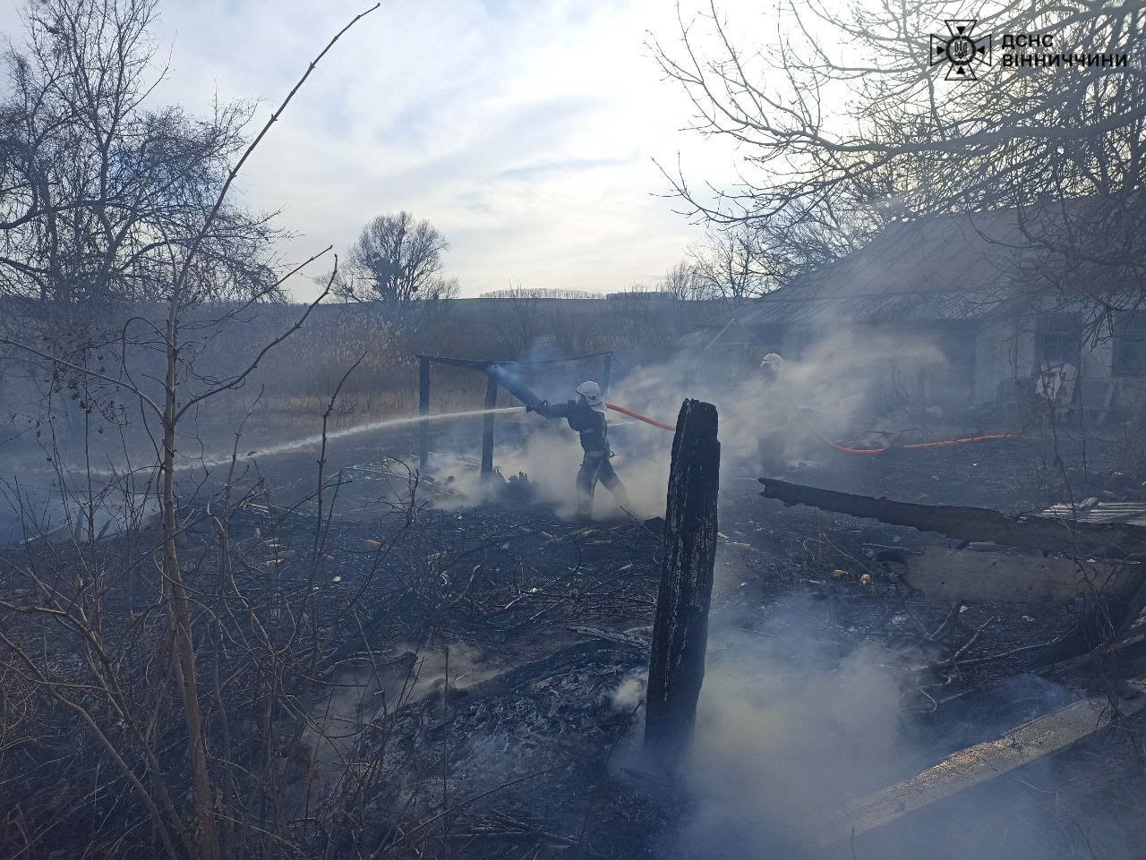 У Бершадській громаді сталася пожежа - загорілась господарча будівля