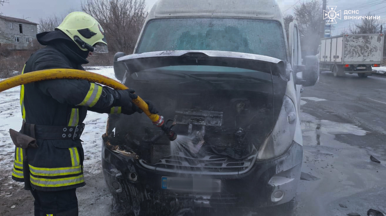 Через несправність пічного опалення ледь не згоріли два приватні будинки на Вінниччині