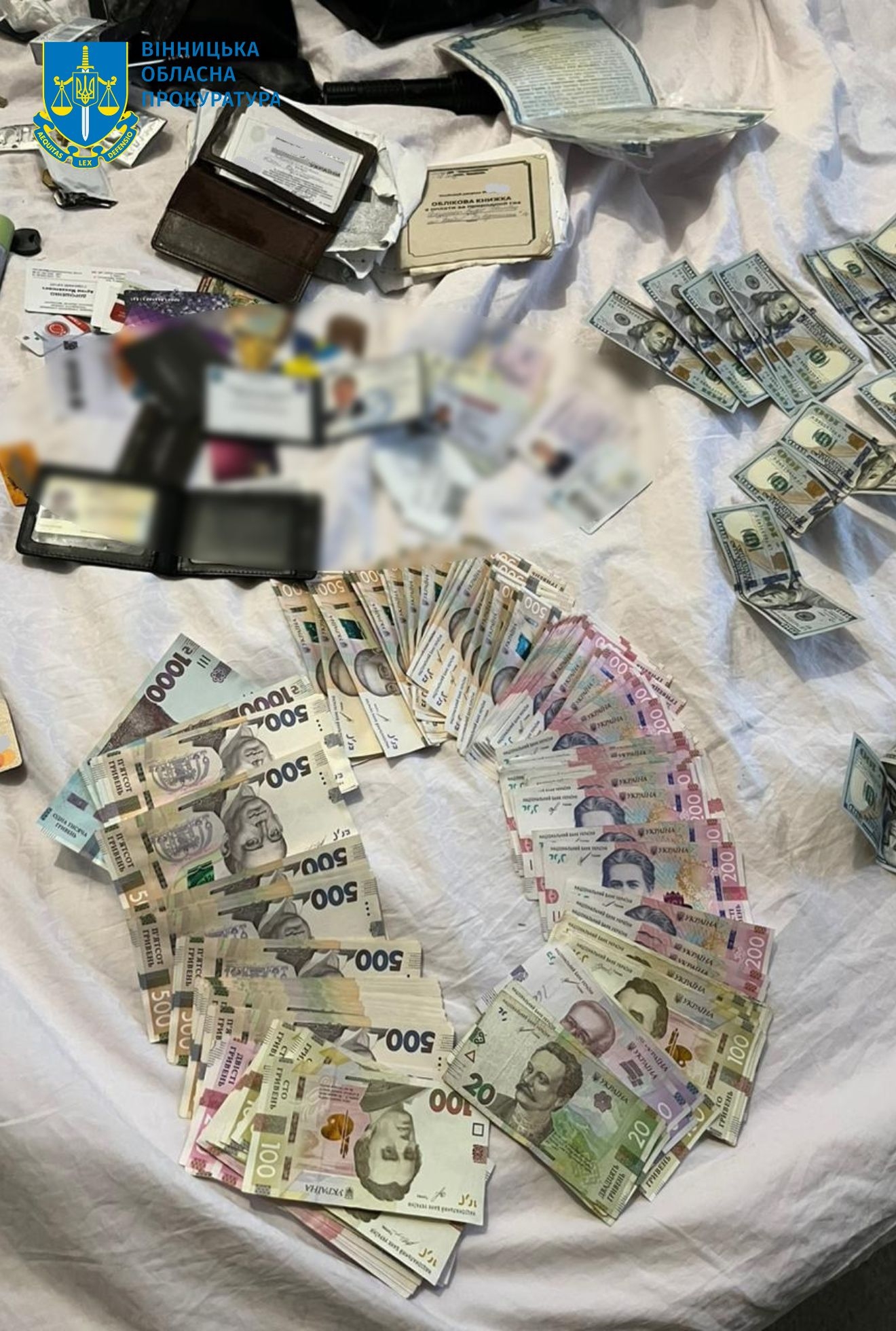 Судитимуть вінницького посадовця - вимагав 250 тис. грн за зняття арешту з майна