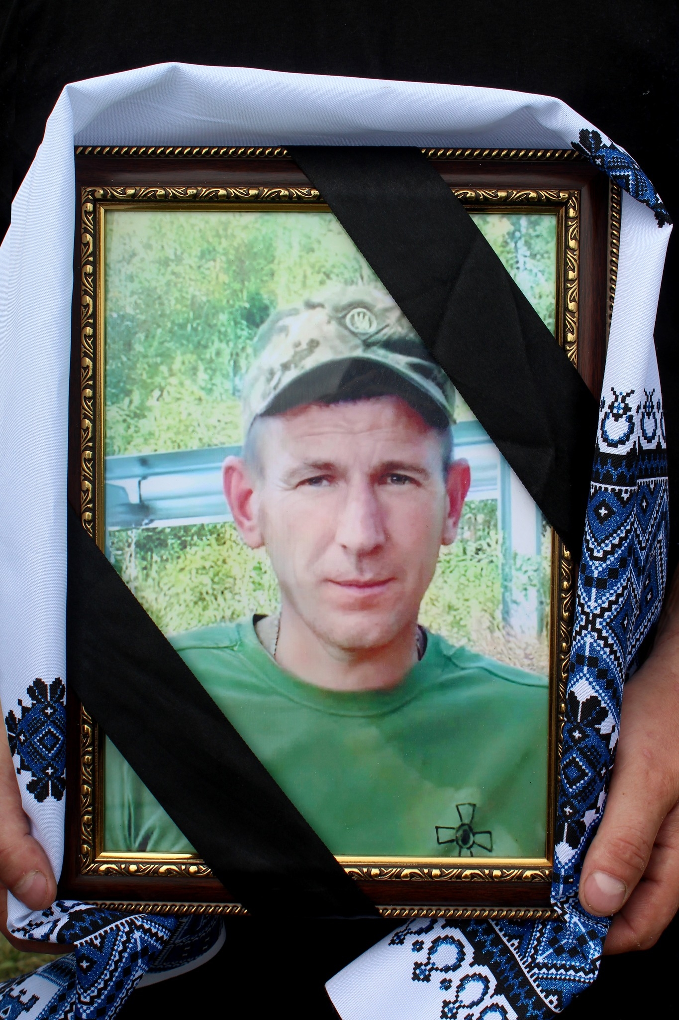 Іллінецька громада “живим коридором” проводжала загиблого земляка