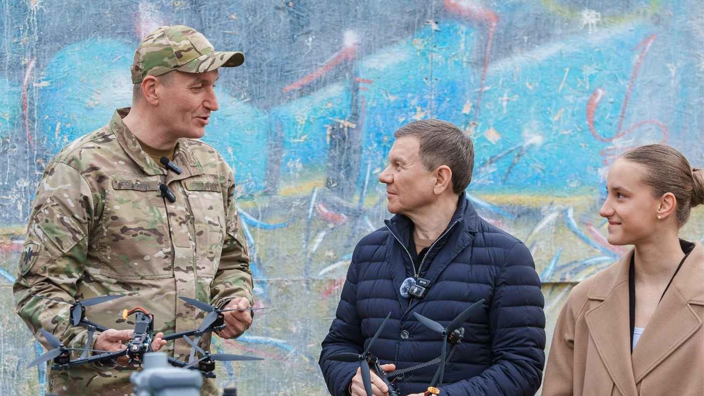 «Генерал Черешня» йде у бій: вінницькі школярі допомогли озброїти захисників на Сході