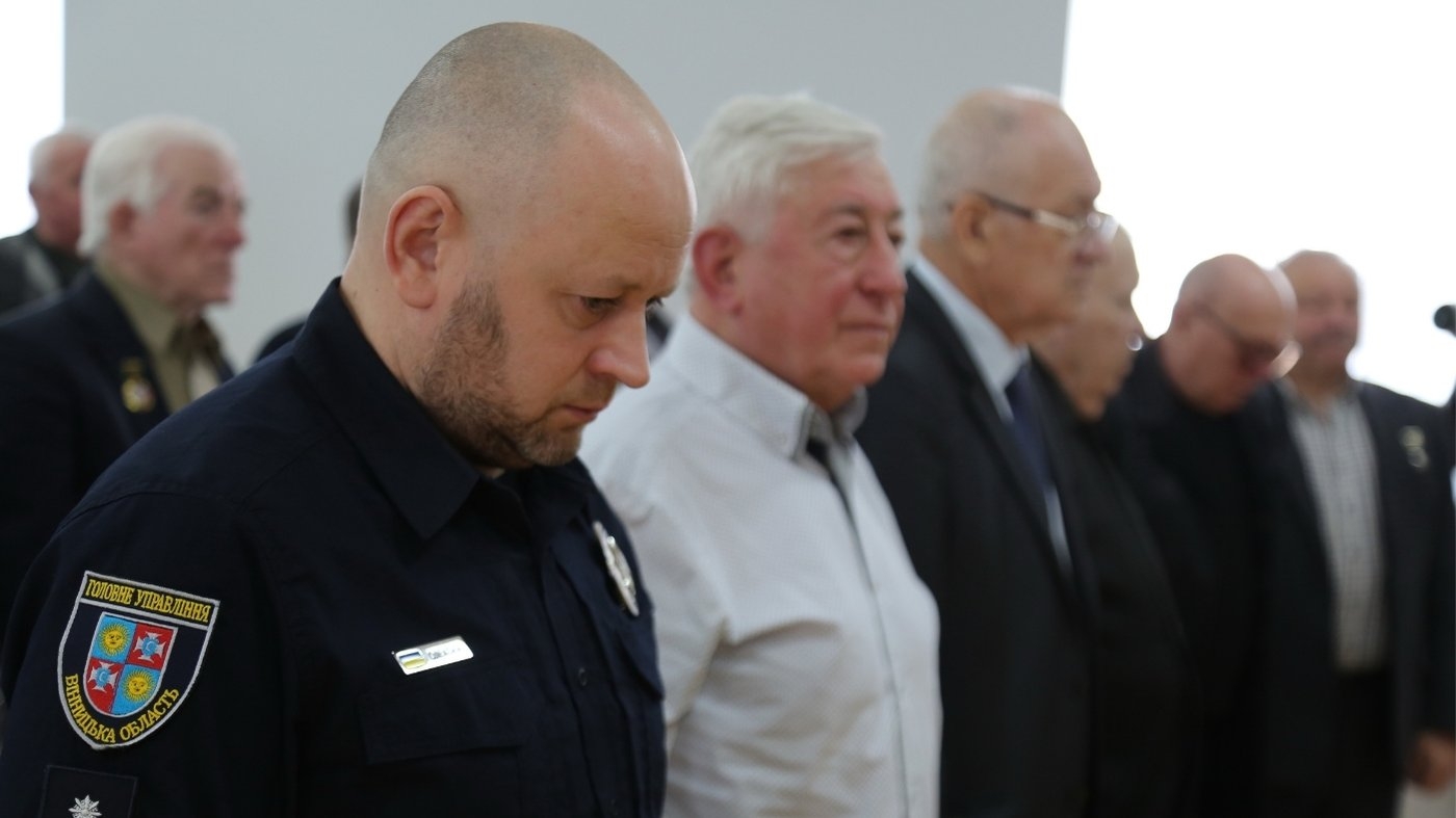 «Ви врятували світ від катастрофи»: вінницька поліція відзначила героїв-чорнобильців