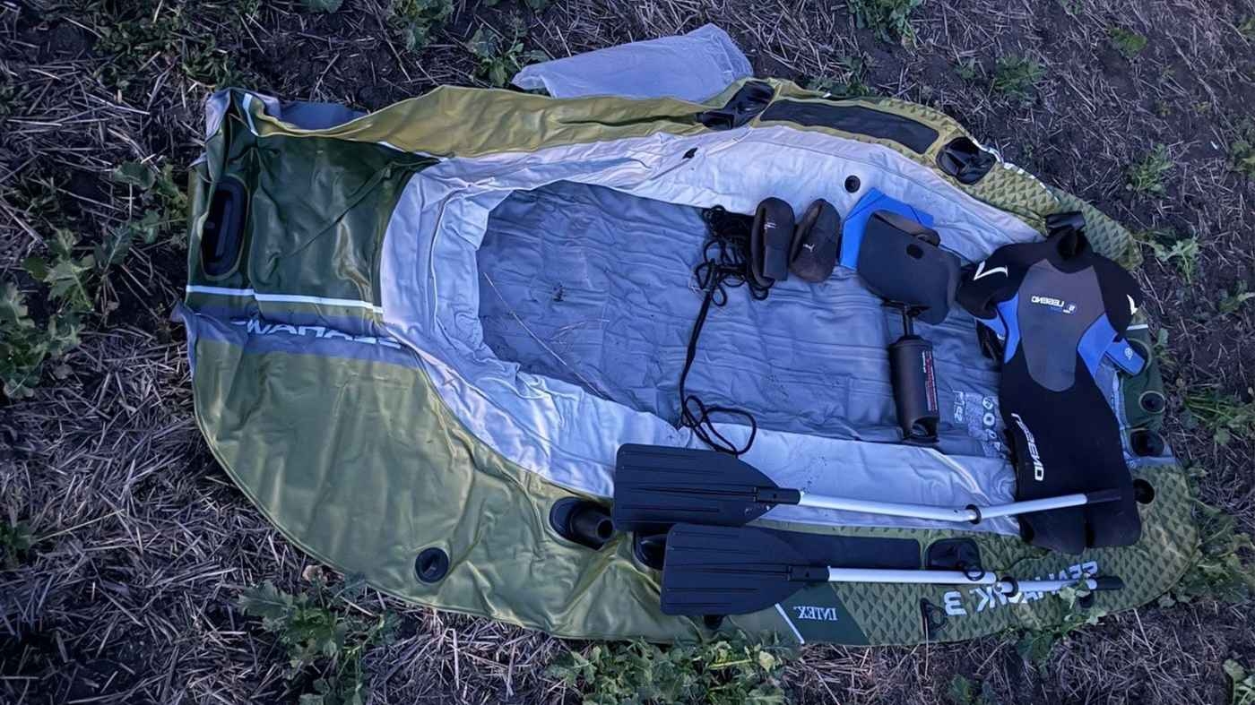 Гідрокостюми та спецмаршрут: на Вінниччині прикордонники викрили групу порушників кордону