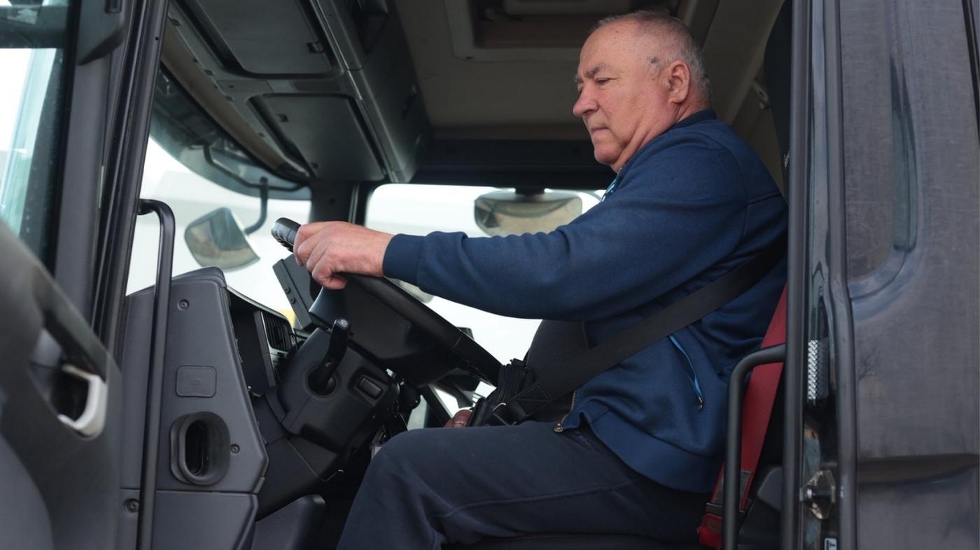 Громада на Вінниччині отримала сміттєзбиральну техніку від шведських партнерів