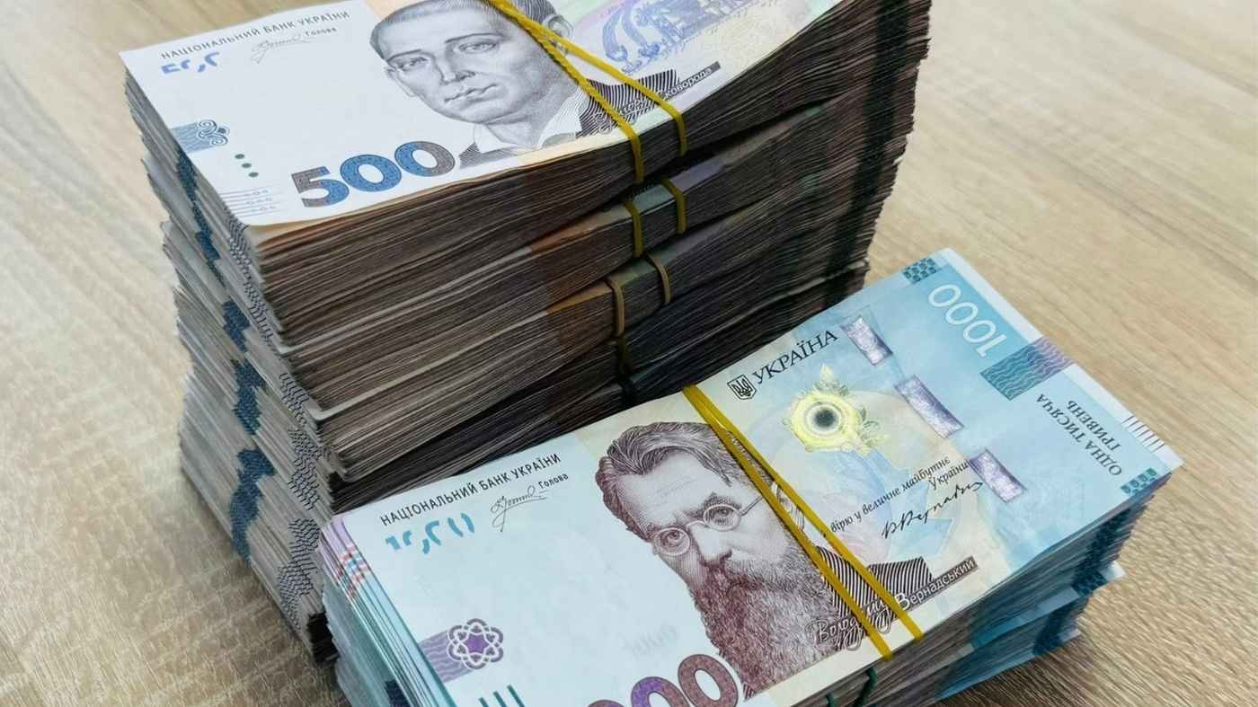 Іноземець приховав у кишені від вінницьких митників валюти на мільйон гривень