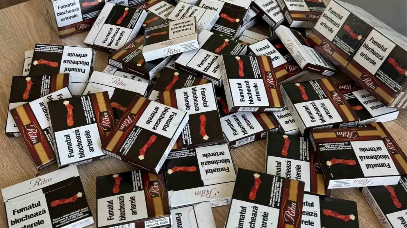 Іноземка намагалася вивезти з Вінниччини контрабандні сигарети у пачках з-під борошна 
