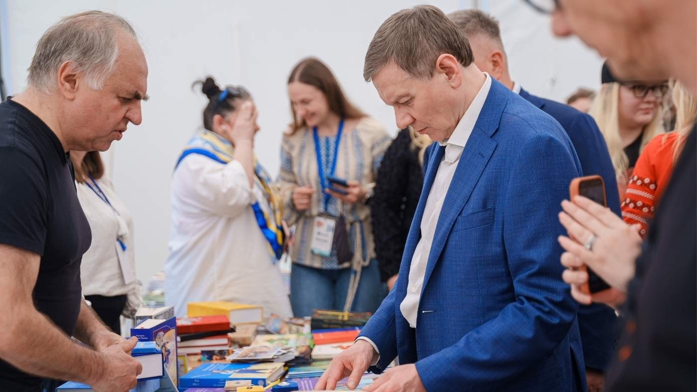 Літературний десант у Вінниці: як пройшов VinBookFest та хто завітав на свято