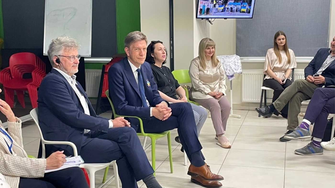 Майбутнє міст та рецепт вільного суспільства: мери Карлсруе та Нансі поділилися досвідом із вінничанами