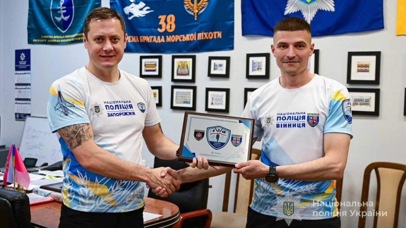 Поліція Вінниччини приєдналася до легендарного бігового клубу «Ф16»