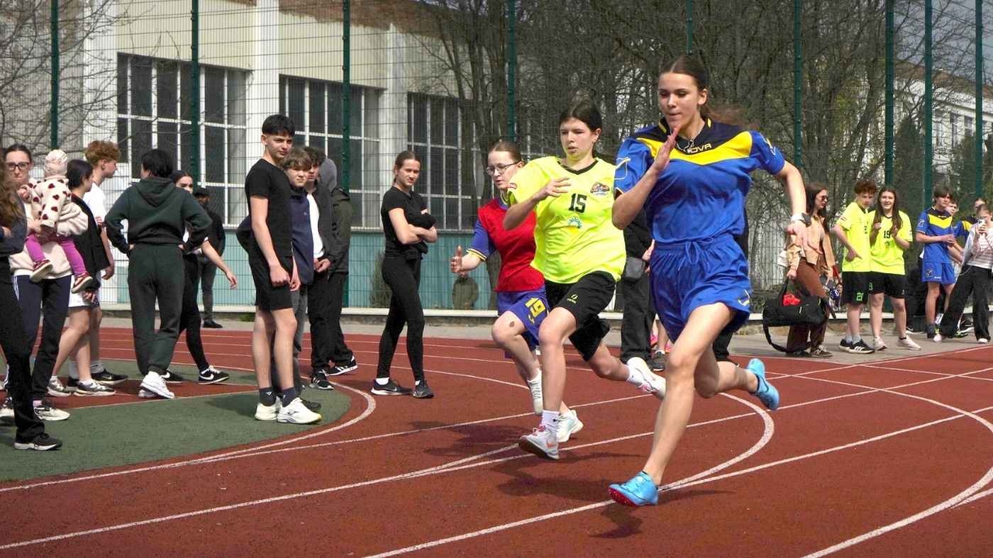 Тріумф швидкості у Вінниці: хто з ліцеїв став абсолютним лідером міського етапу «Пліч-о-пліч»
