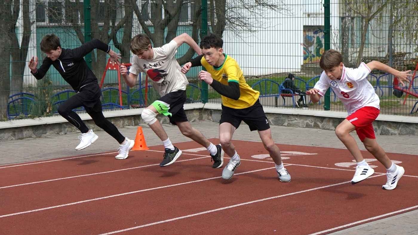 Тріумф швидкості у Вінниці: хто з ліцеїв став абсолютним лідером міського етапу «Пліч-о-пліч»