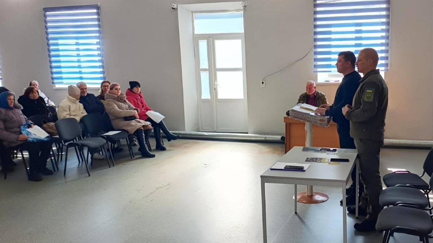 Відбулись виїзні зустрічі з родинами оборонців у селищах Вендичани та Шпиків