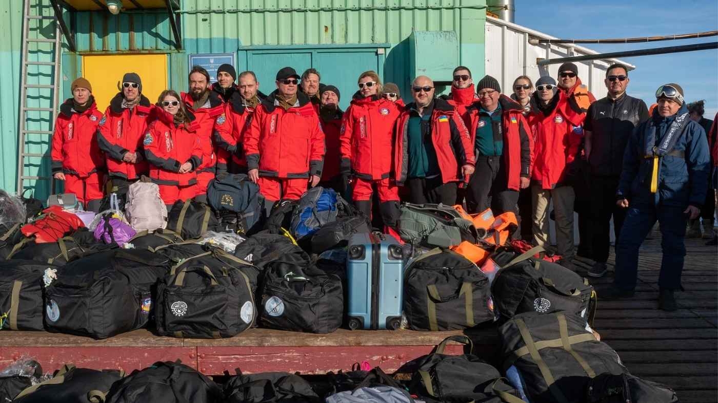 Вінничани у складі нової експедиції прибули на арктичну станцію “Академік Вернадський”