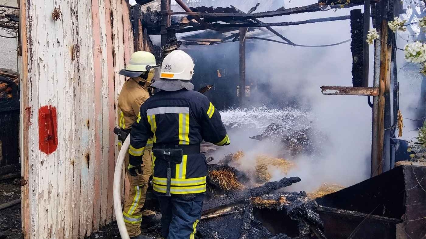 Вогонь охопив житлові будинки та понад два гектари землі у Вінницькій області