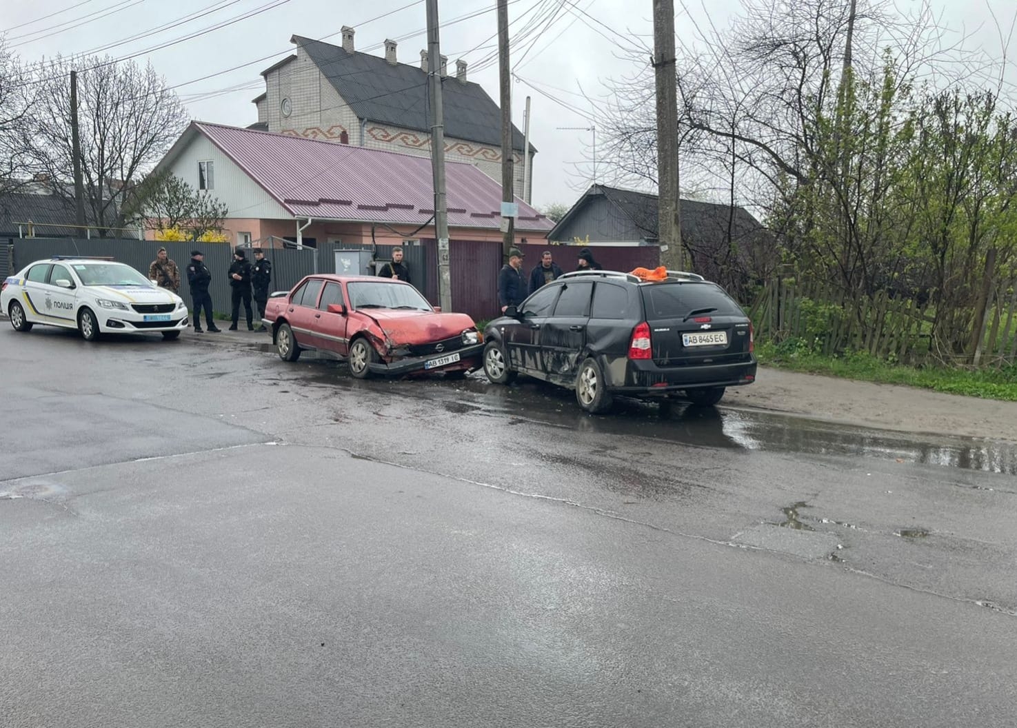 У Жмеринці Opel Ascona не розминувся з Chevrolet Nubira - є потерпілий