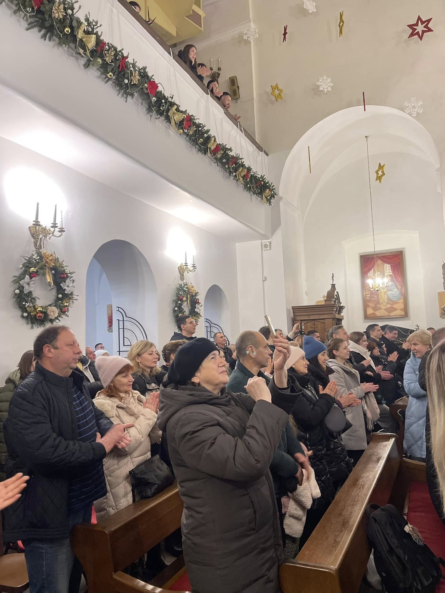 У Вінниці на різдвяному концерті зібрали 14 тис. грн для 28 бригади