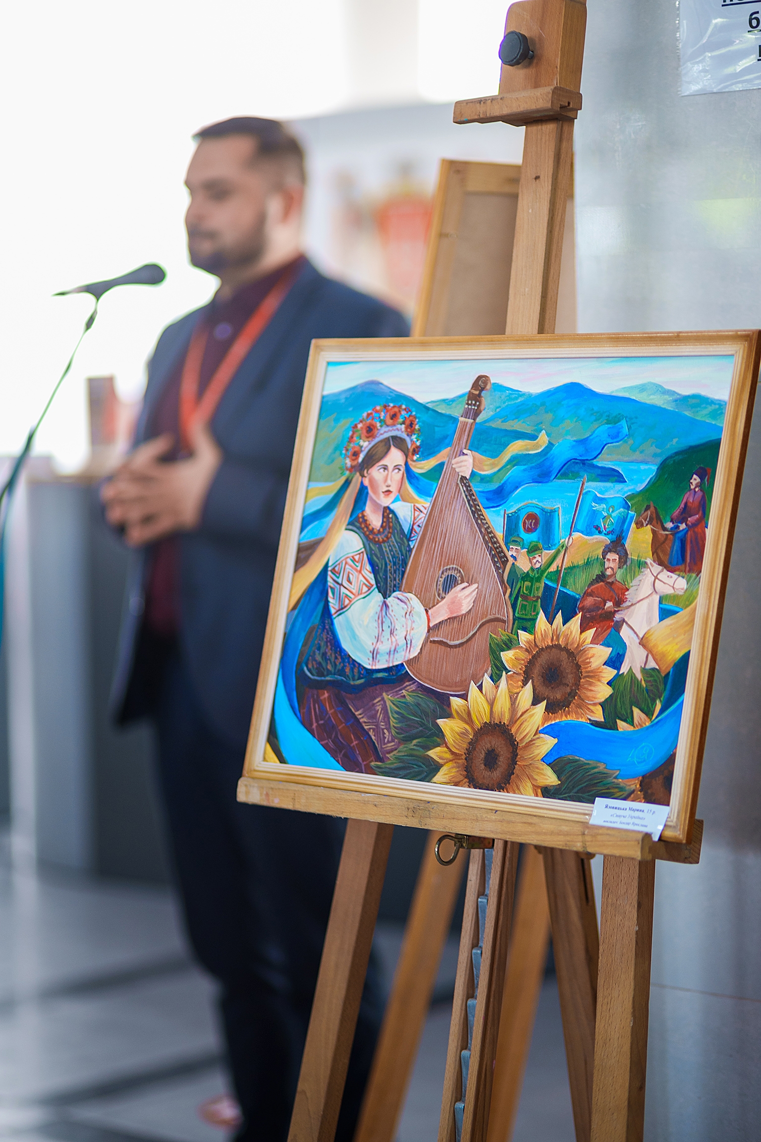 У Вінниці відкрили виставку картин переможців конкурсу «Все буде Україна» 