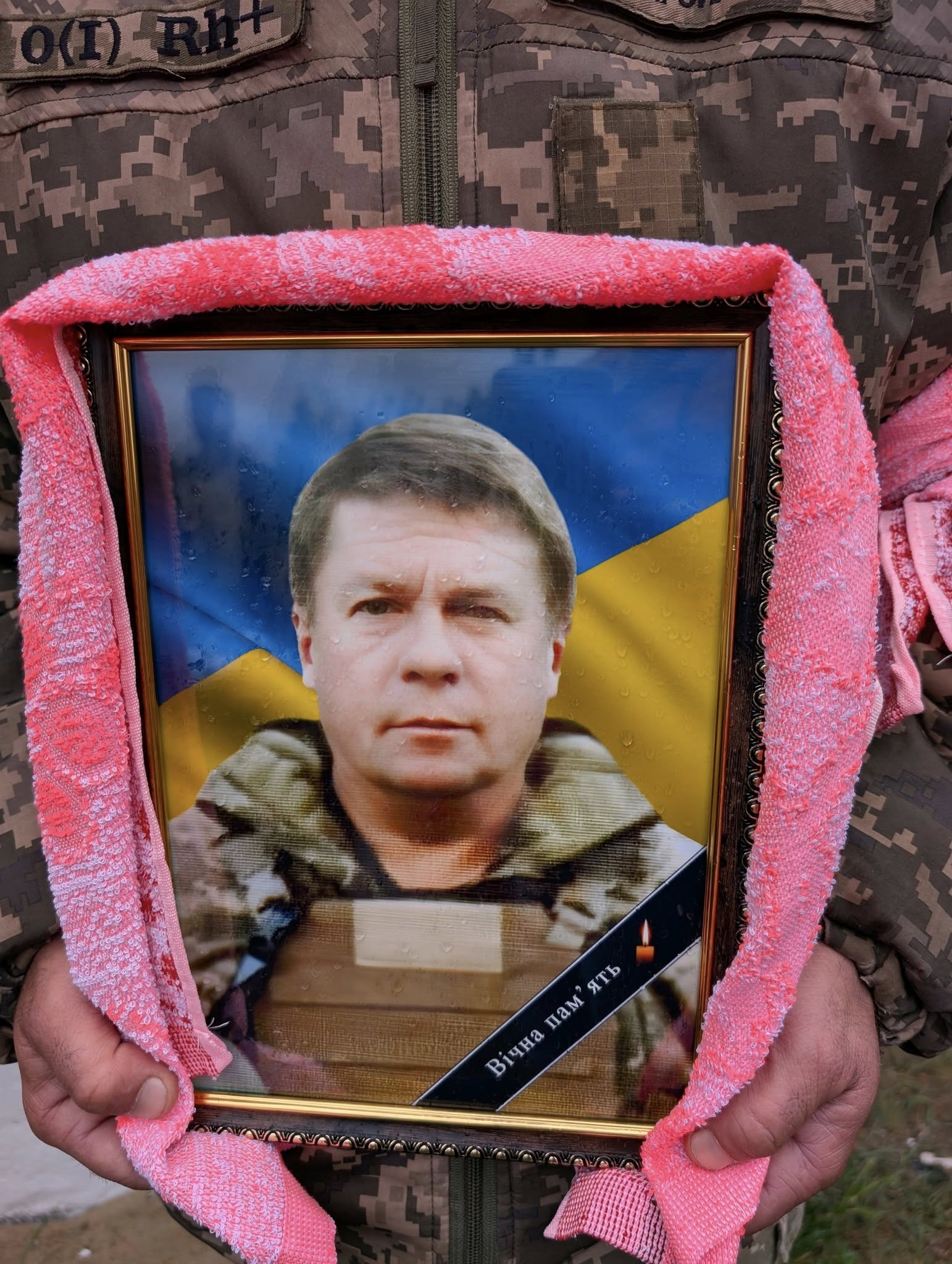 Гайсинчани попрощалися із молодшим сержантом Віталієм Бондарем