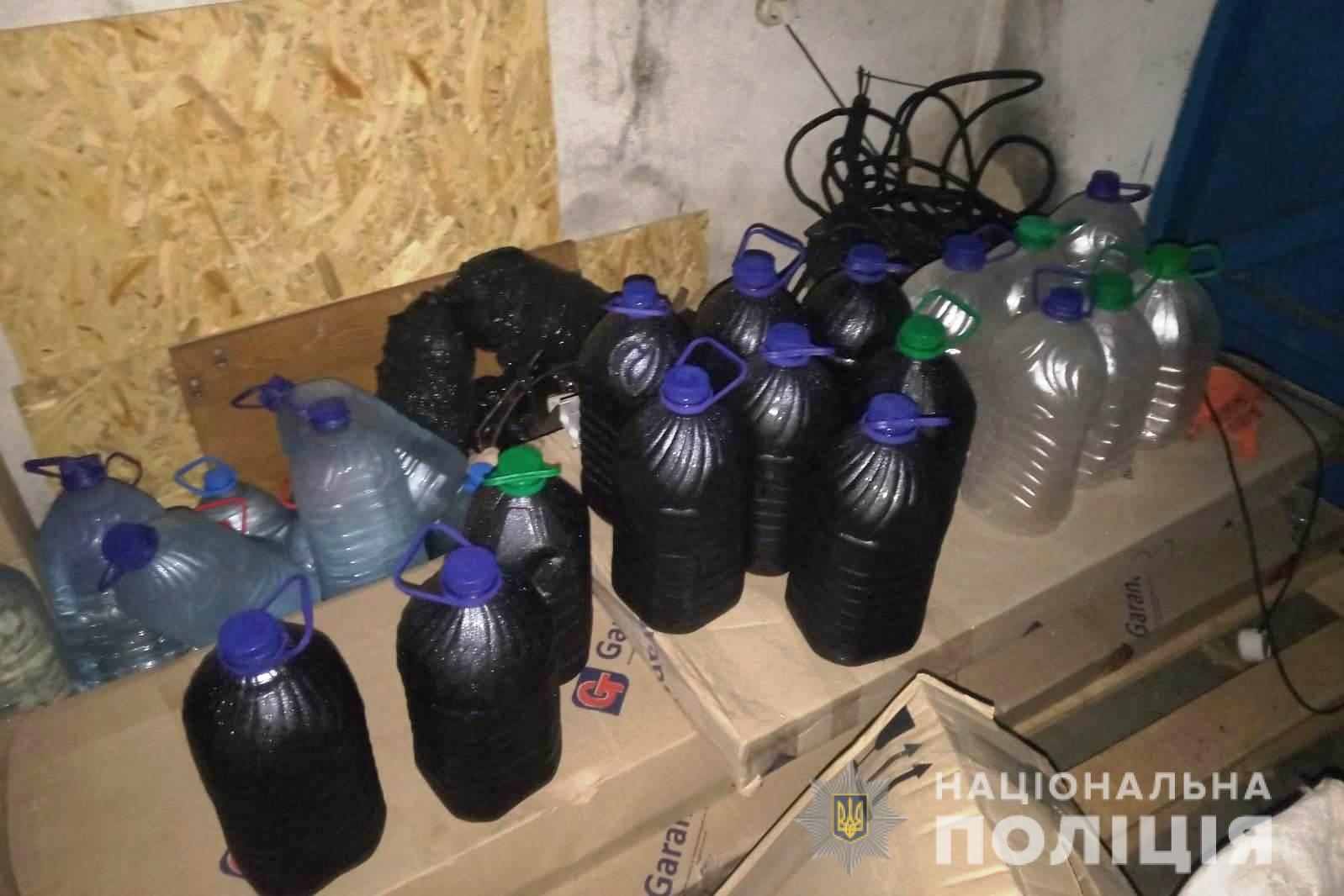 У Крижополі чоловік набодяжив понад тонну фальсифікованого алкоголю