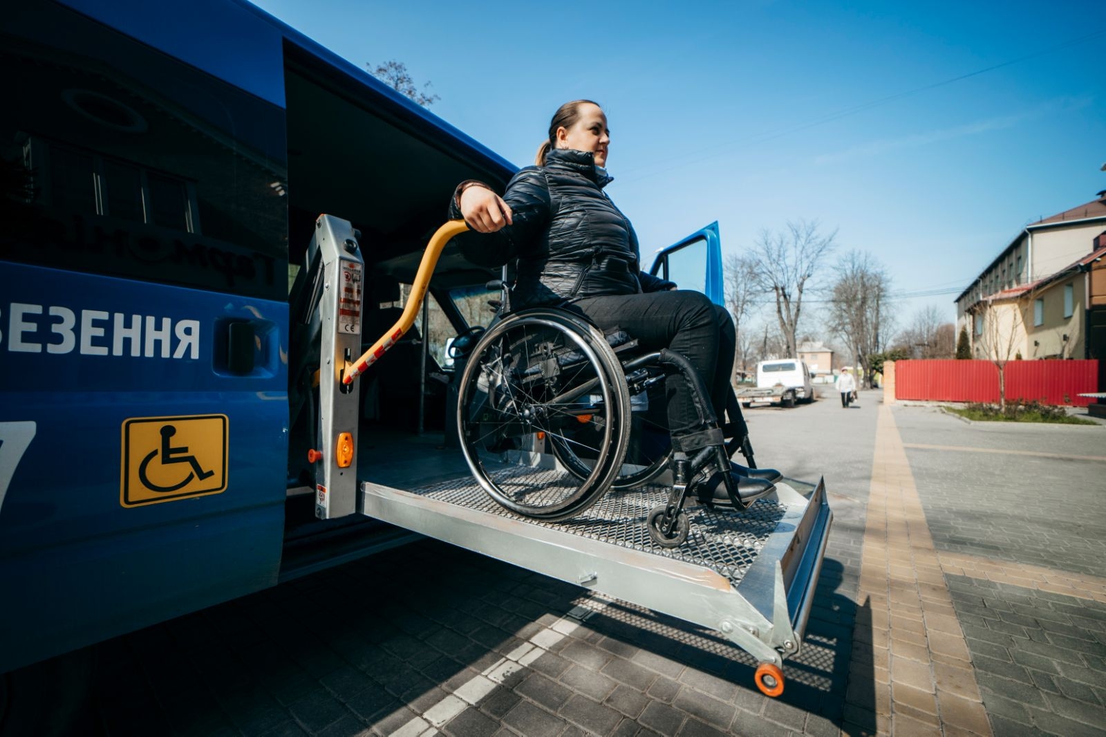 Для переселенців з інвалідністю Служба перевезення у Вінниці - безкоштовна