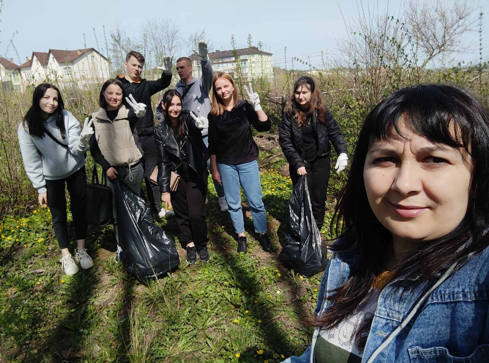 Студенти вінницького училища сфери послуг долучились до акції “Чисте довкілля”
