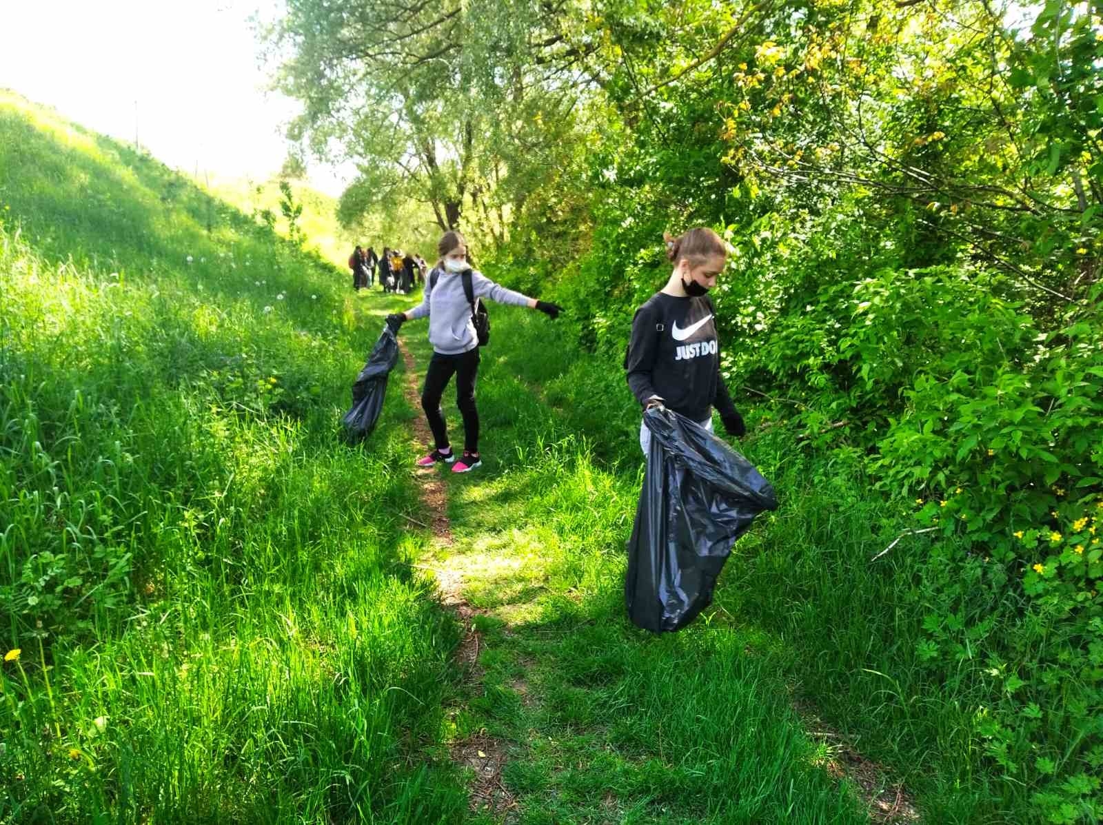За час  акції "Студенська молодь Вінниці - за чисте довкілля" ліквідували більше сотні сміттєзвалищ