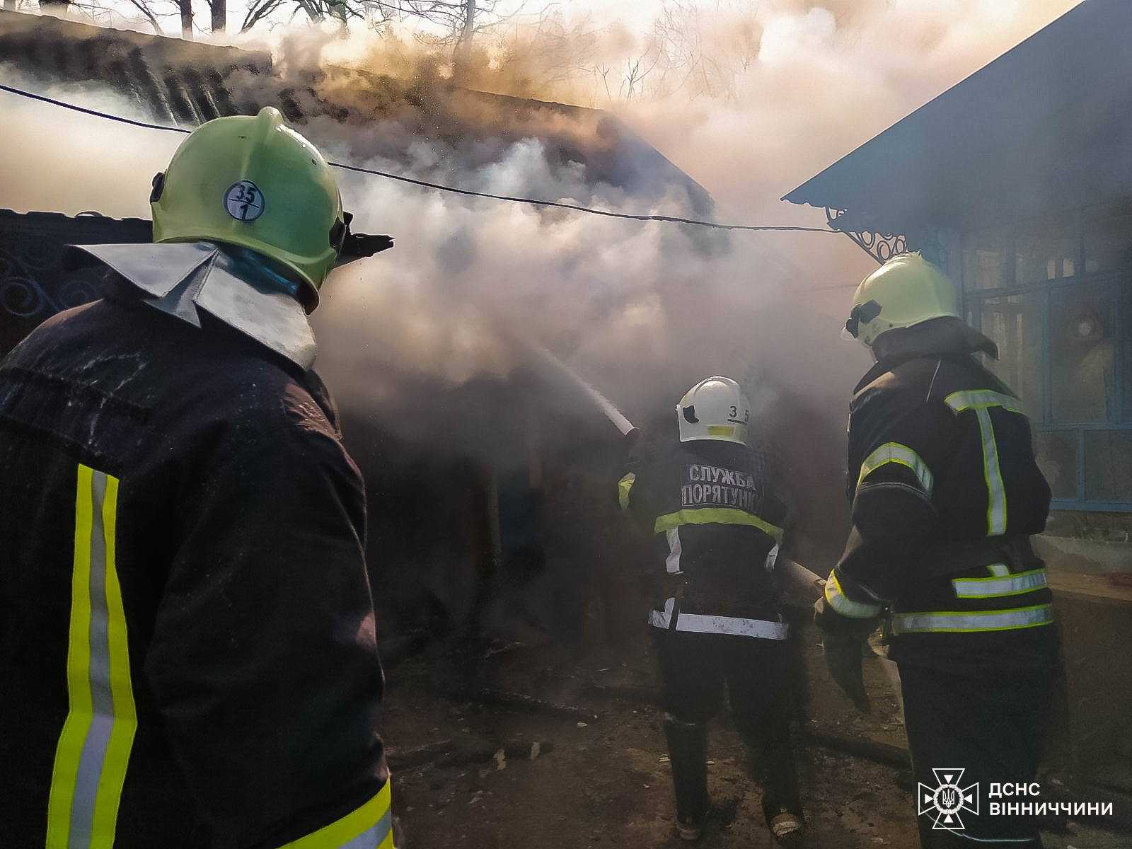 Рятувальники загасили пожежу в Ямпільській громаді - зайнялася літня кухня