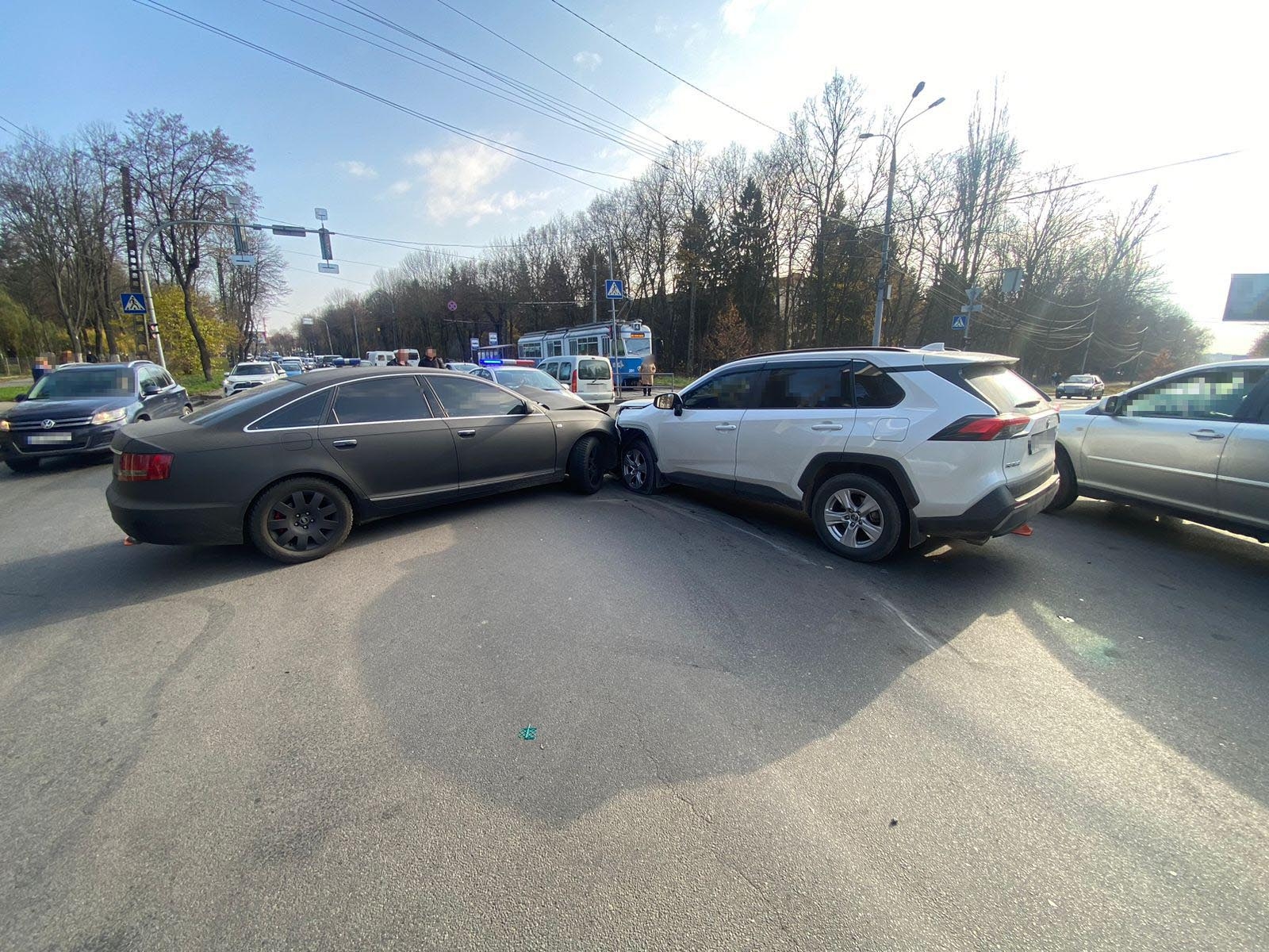 У Вінниці на Хмельницькому шосе водій на Audi зіткнувся з Toyota