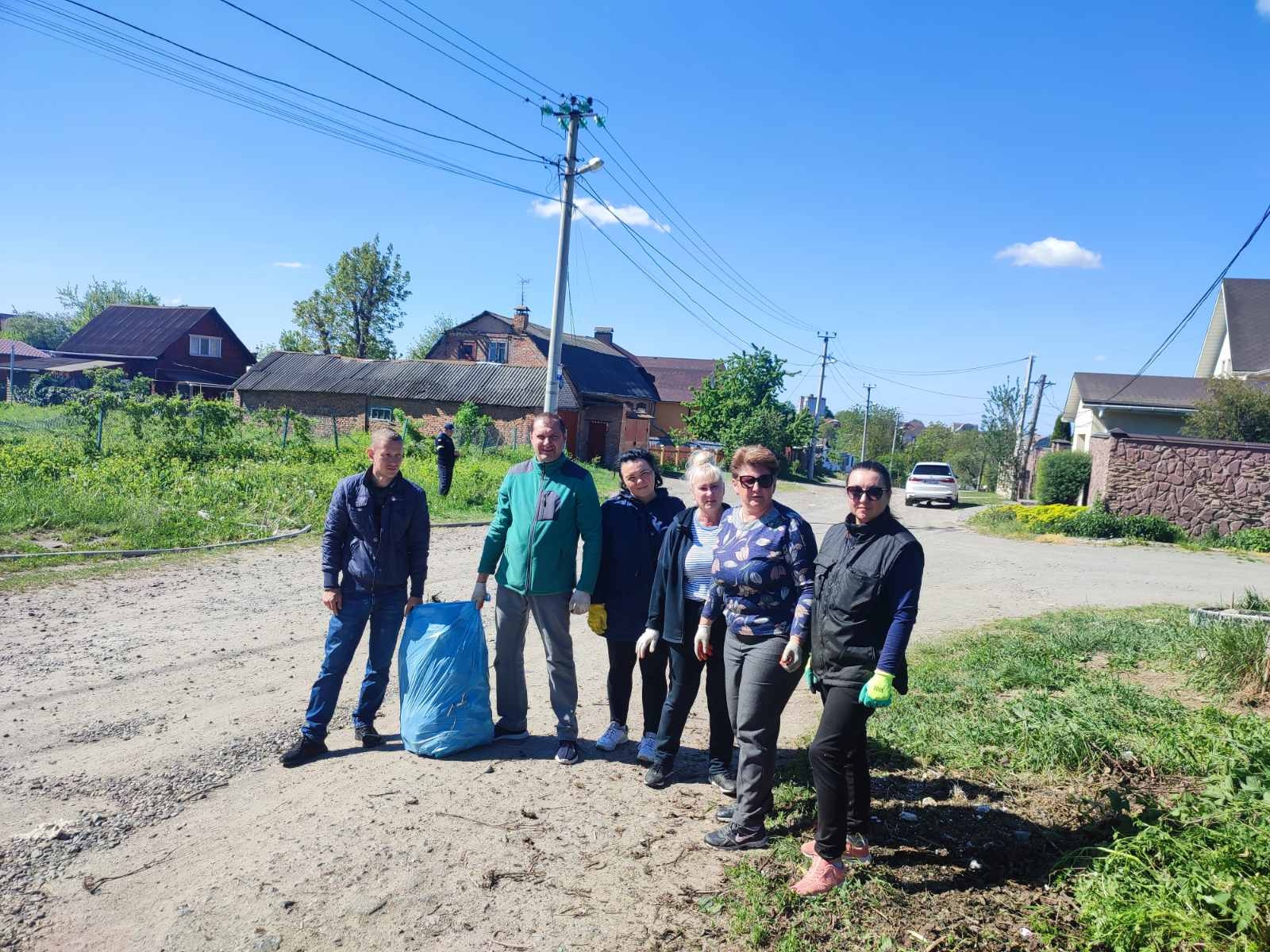 Весняна толока у Вінниці: прибирали приватний сектор та прибудинкові території