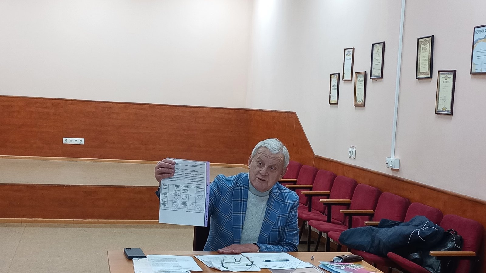Важливість вакцинації людей 60+ від COVID-19 обговорили на Раді Поважних у Вінниці
