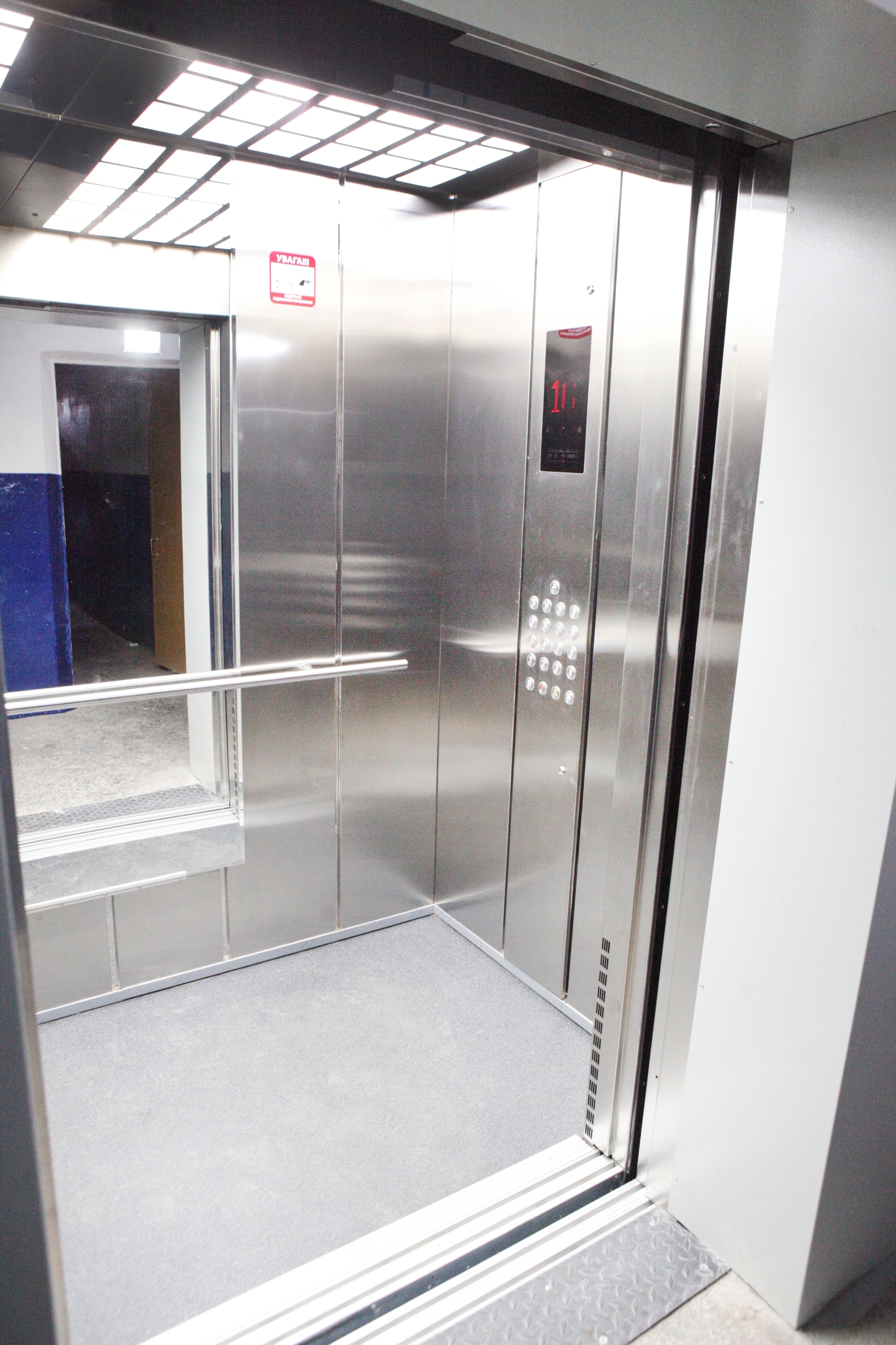 У Вінниці встановили ще один енергоефективний та інклюзивний ліфт