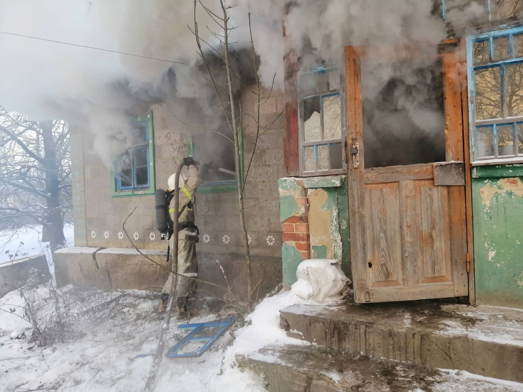 Під час пожежі в Тиврівському районі загинула жінка