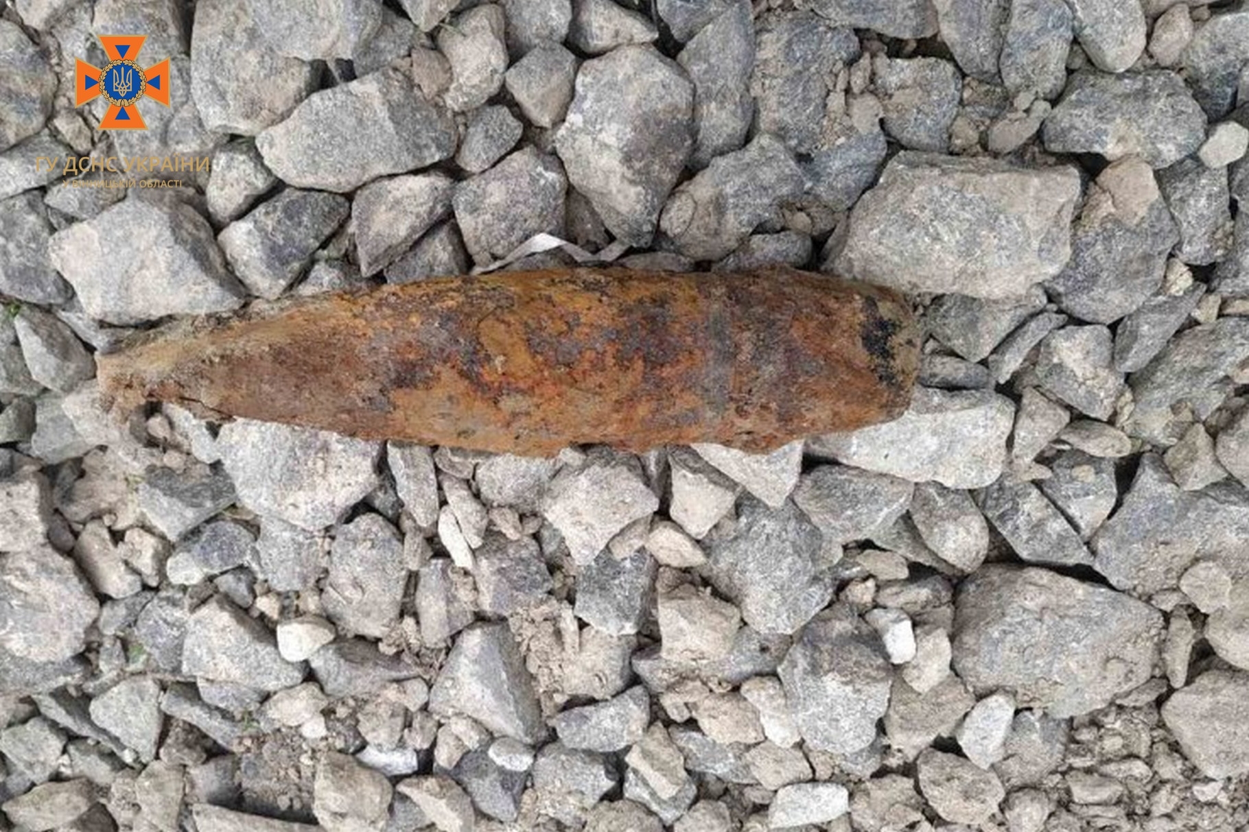 У Вінниці на Старому місті знайшли артилерійський снаряд