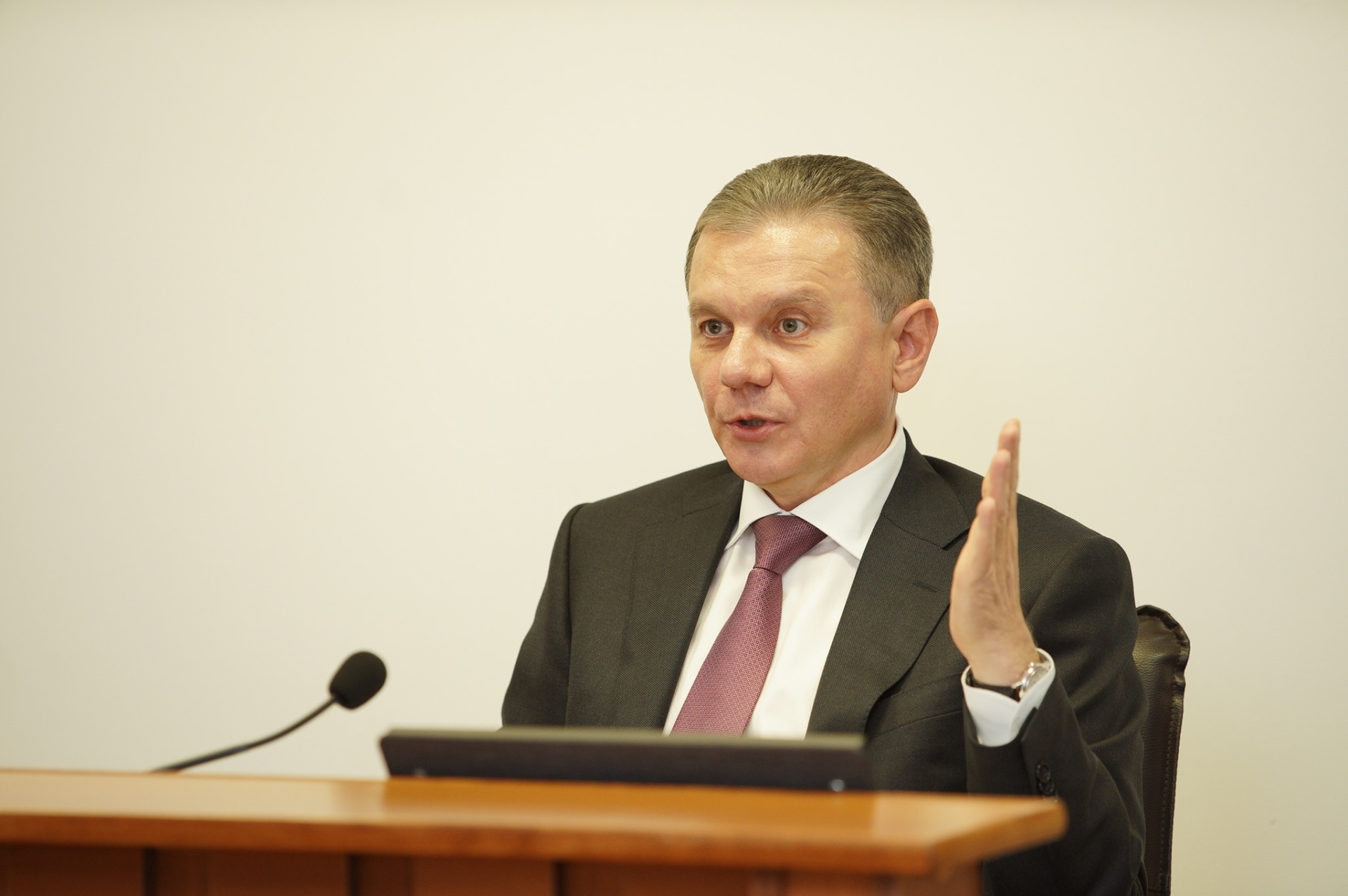 У закладах охорони здоров'я та комунальних підприємствах Вінниці встановлять сонячні електростанції