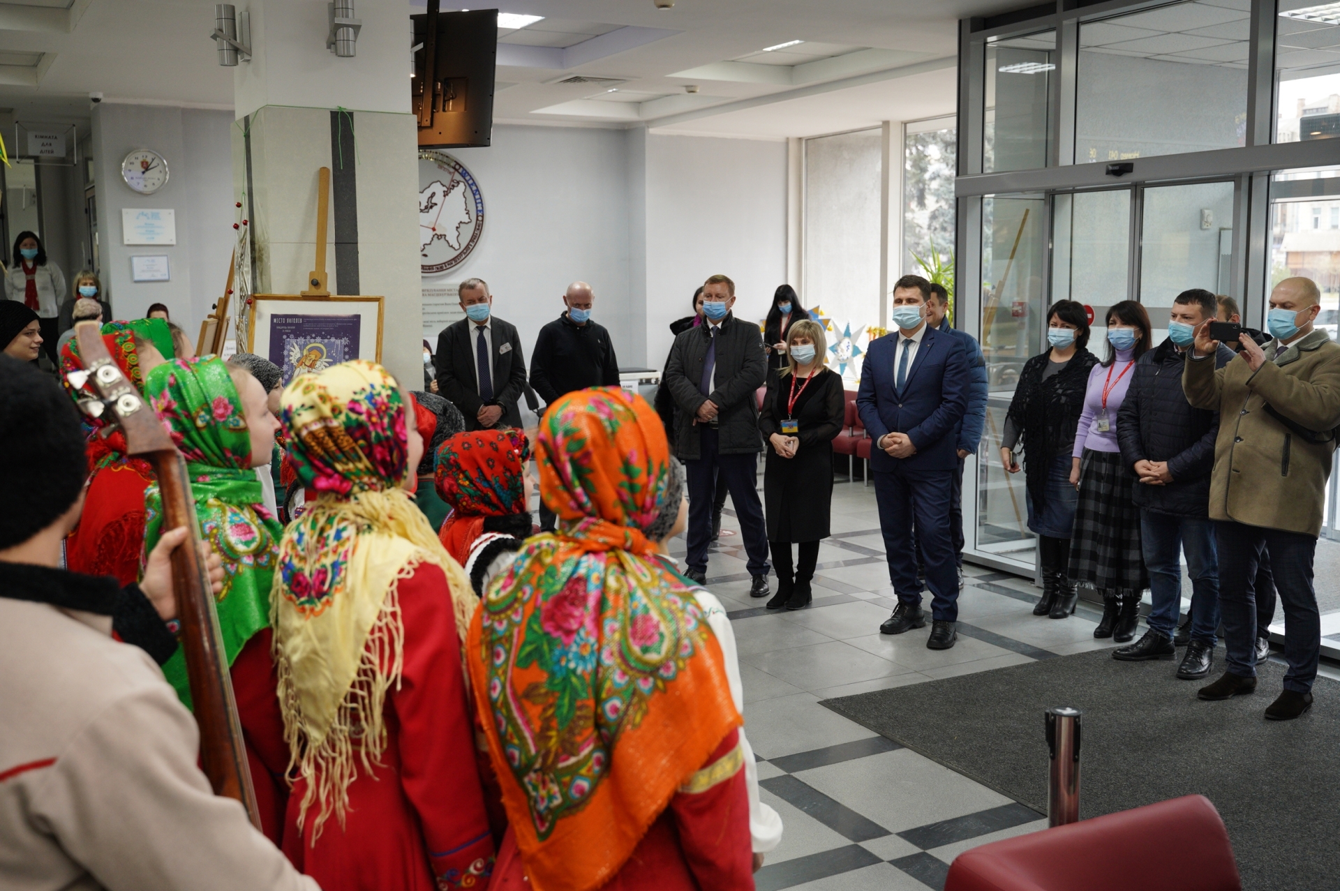 У міськраді Вінниці лунали щедрівки та колядки