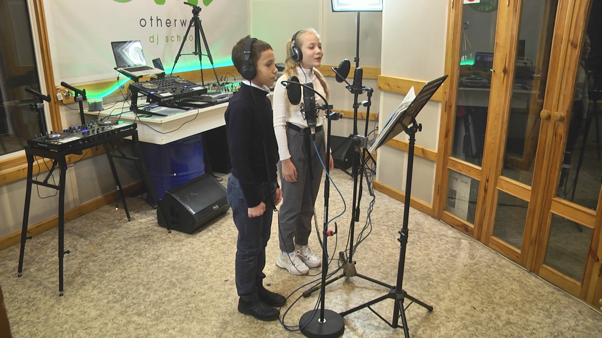 Аудіо-казки для діток з вадами зору звучатимуть голосами вінницьких школярів