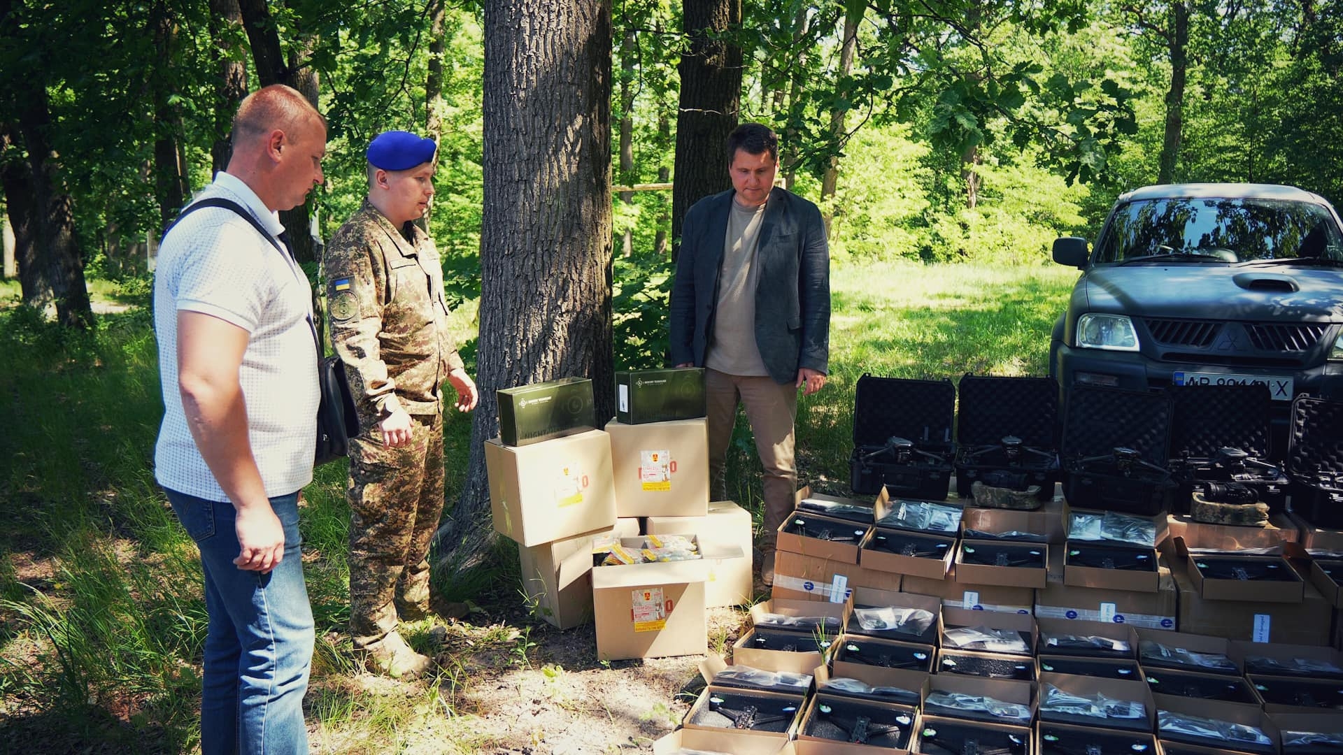 Ще дві військові частини отримали техніку від Вінницької громади та Міжрегіонального координаційного гуманітарного штабу