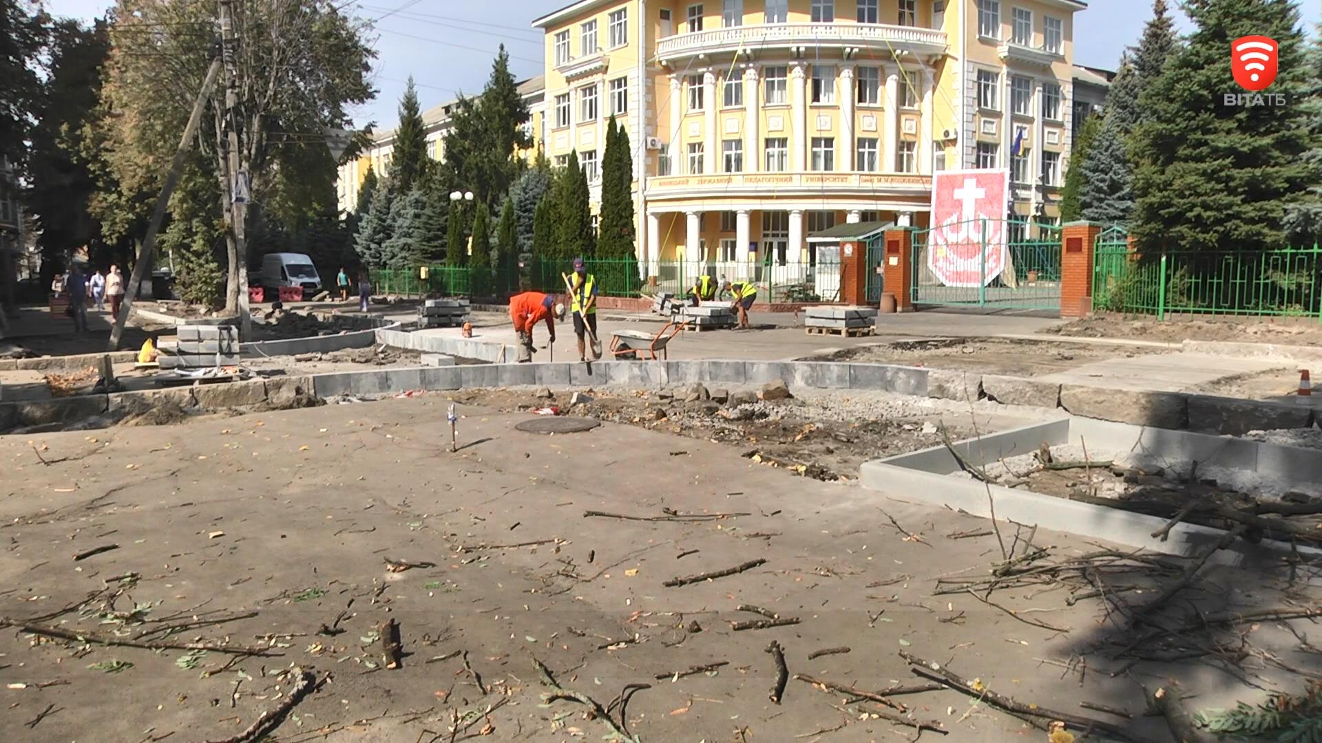 У Вінниці триває реконструкція перехрестя Острозького-Довженка