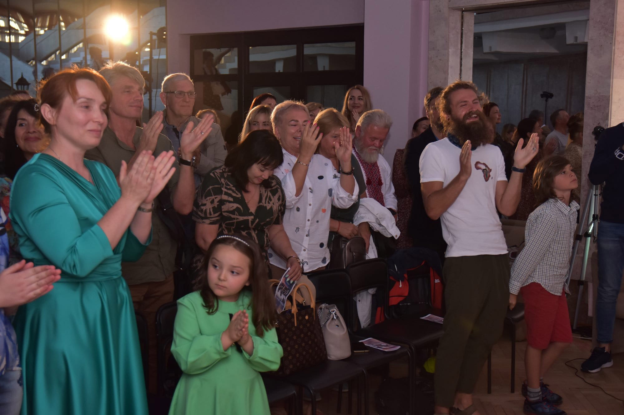 У Вінниці артисти філармонії дають безкоштовні концерти для переселенців