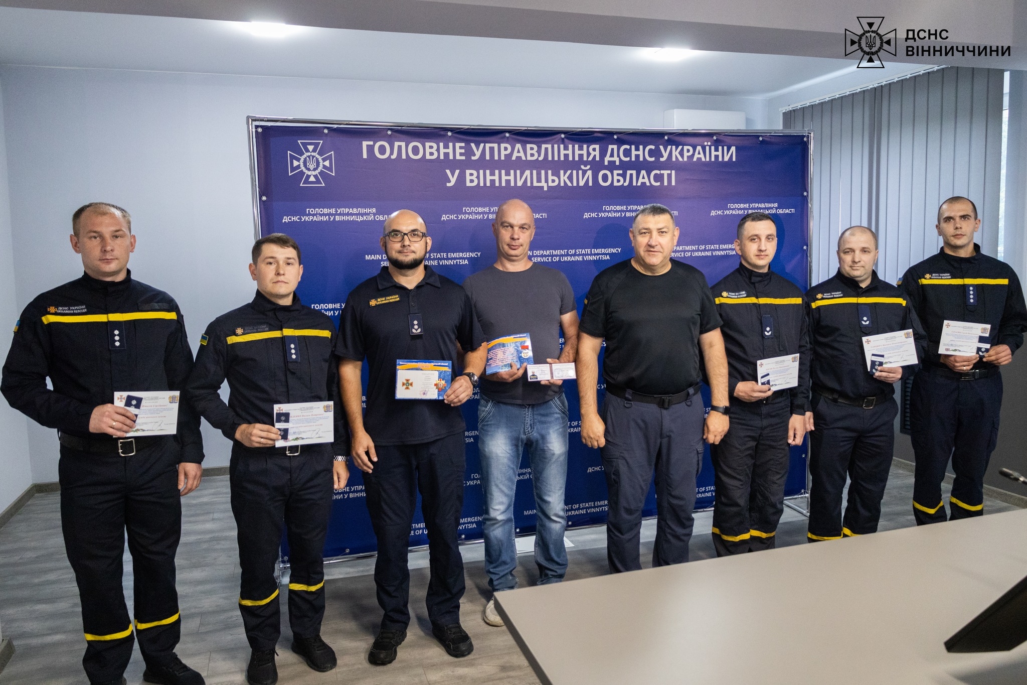 П'ятеро рятувальників Вінниччини отримали чергові спеціальні звання