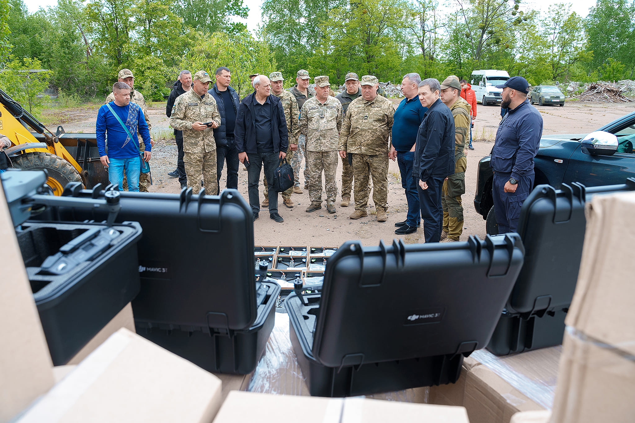 Бійцям, які тримають оборону на харківському та донецькому напрямках, передали з Вінниці допомогу