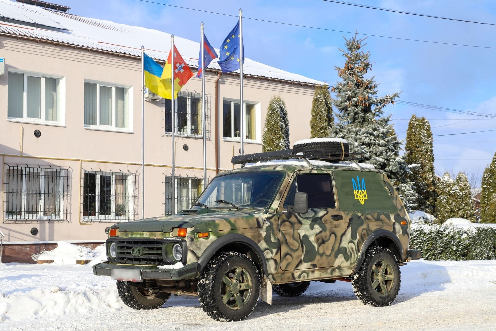 Відправили на фронт автомобіль для військового з Мізяківських Хуторів