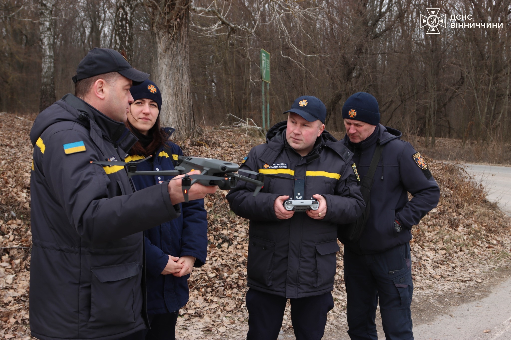 Вінницькі рятувальники за допомогою дрона викрили палія багаття в лісі