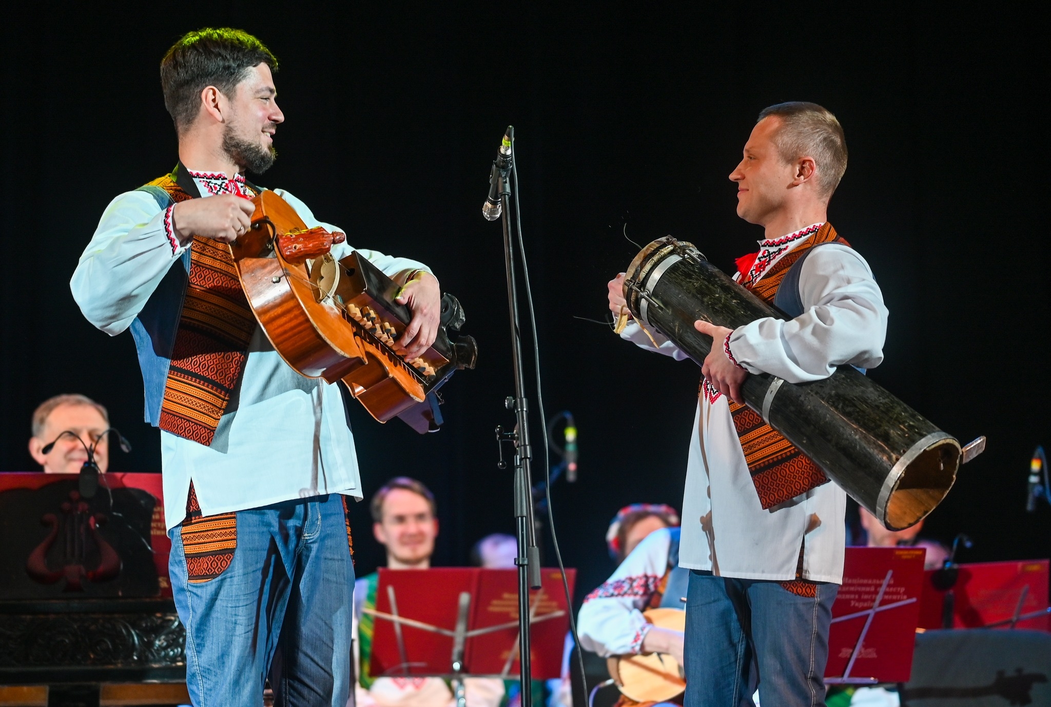 Світові рок-хіти на рідкісних українських інструментах! У четвер Вінницю вразить унікальне шоу НАОНІ 