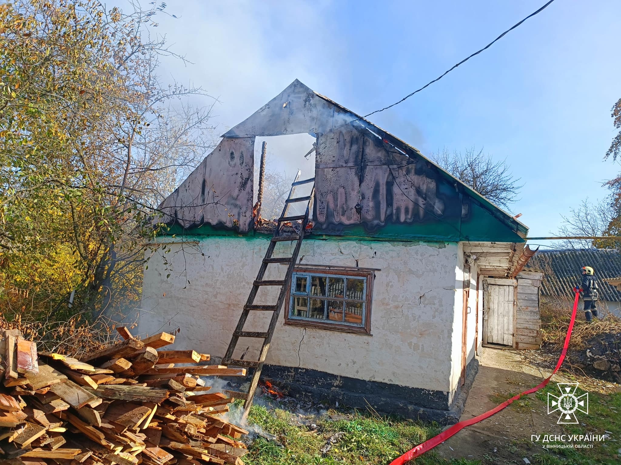 У Калинівській громаді сталася пожежа - горіла господарча споруда 